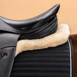 Synthetic Sheepskin Saddle Pad 900 -Equestrian Equipment Store k8914bb1ed6efe55cc857a801a9ed0a09